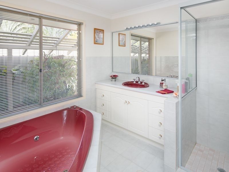 46 Mary Pleasant Drive, Birkdale QLD 4159