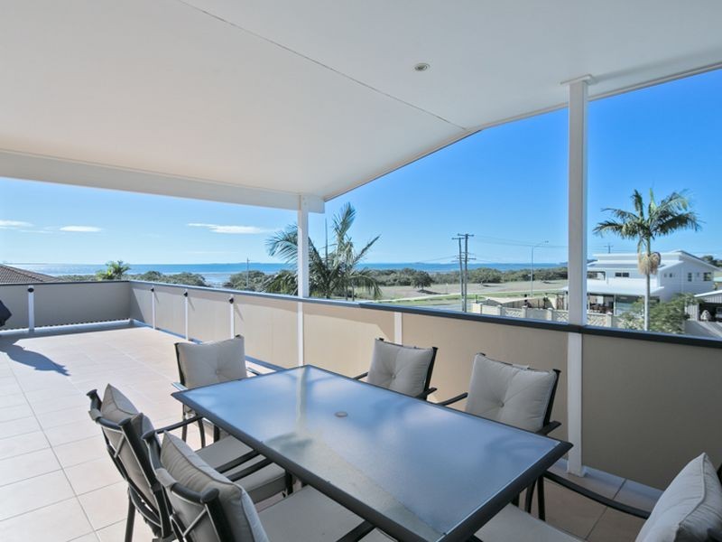 5 Price Avenue, Birkdale QLD 4159