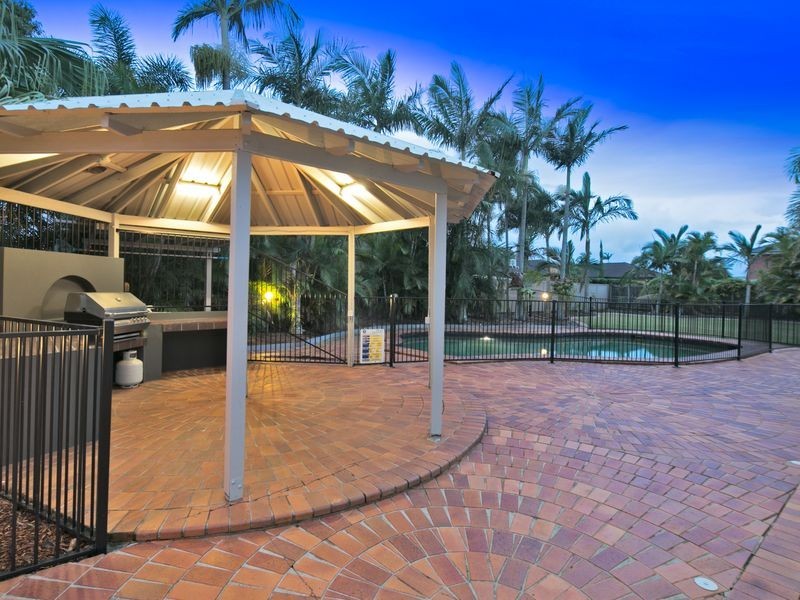 40 Clive Road, Birkdale QLD 4159