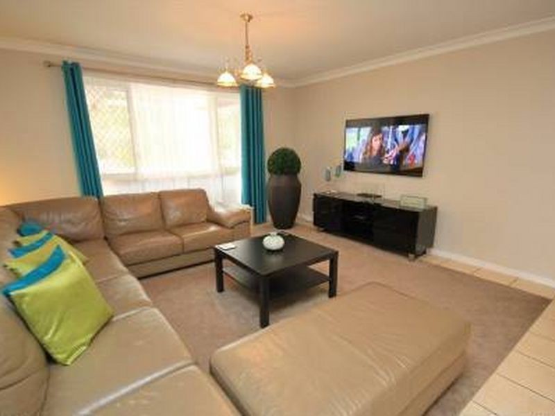 39 Carinyan Drive, Birkdale QLD 4159
