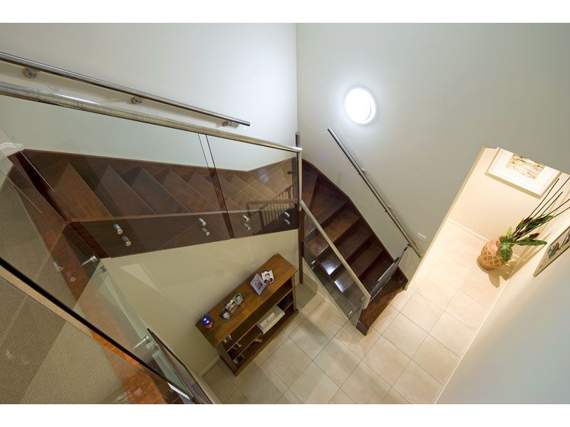 17 Mallan Terrace, Birkdale QLD 4159