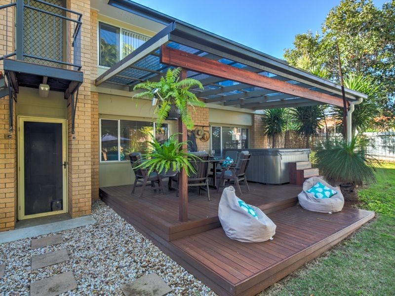 4 Catalina Crescent, Birkdale QLD 4159