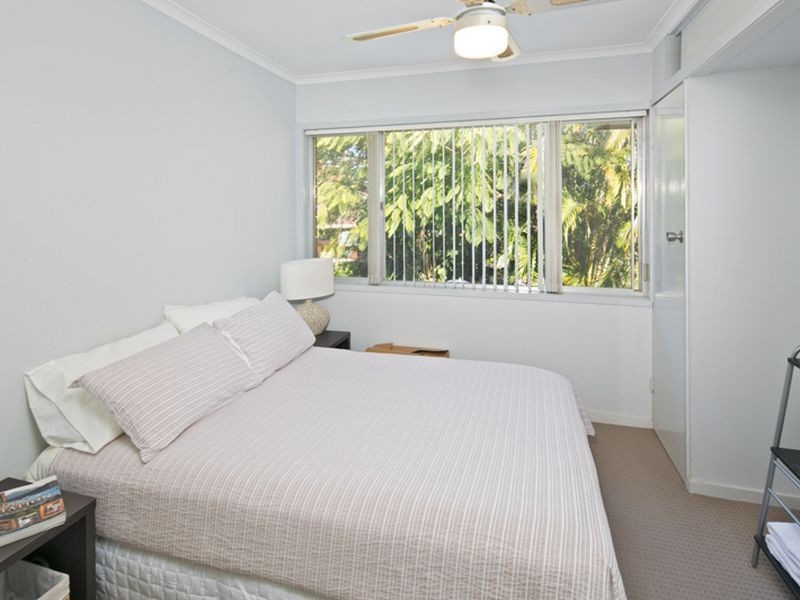 4 Catalina Crescent, Birkdale QLD 4159