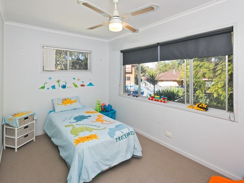 4 Catalina Crescent, Birkdale QLD 4159