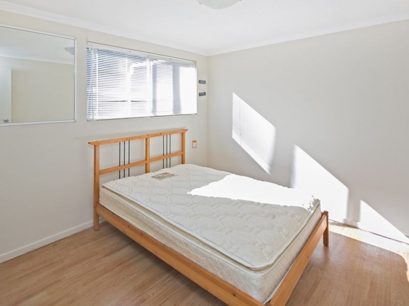 4 Catalina Crescent, Birkdale QLD 4159
