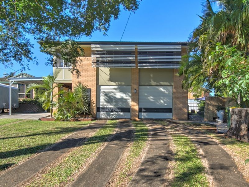 4 Catalina Crescent, Birkdale QLD 4159