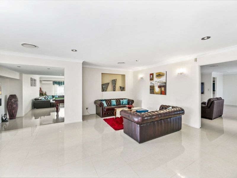 60 Tyberry Street, Chandler QLD 4155