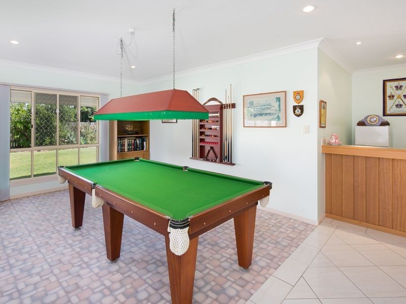 82 Mary Pleasant Dr, Birkdale QLD 4159