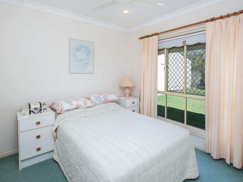 82 Mary Pleasant Dr, Birkdale QLD 4159