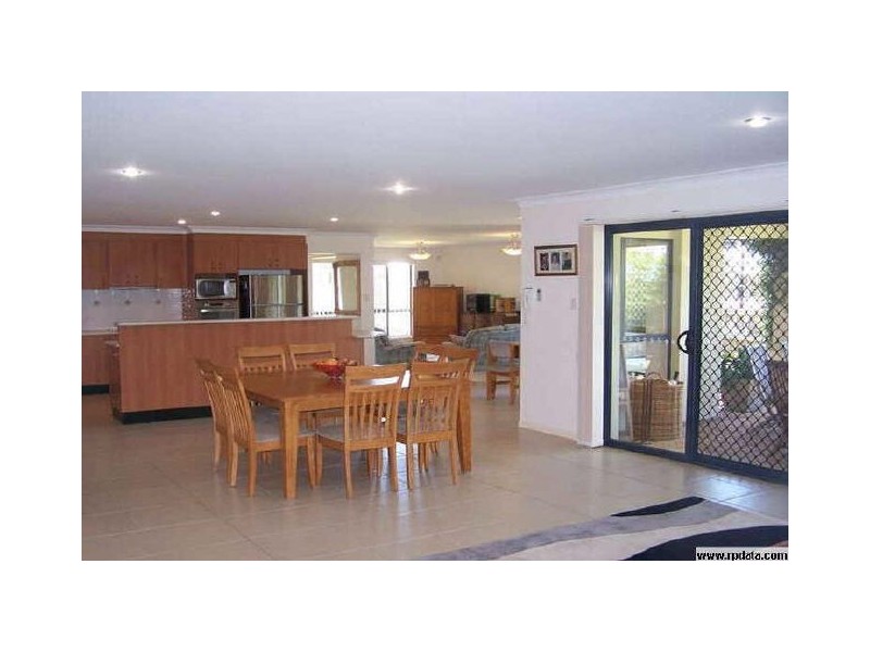 28 Whepstead Ave, Wellington Point QLD 4160