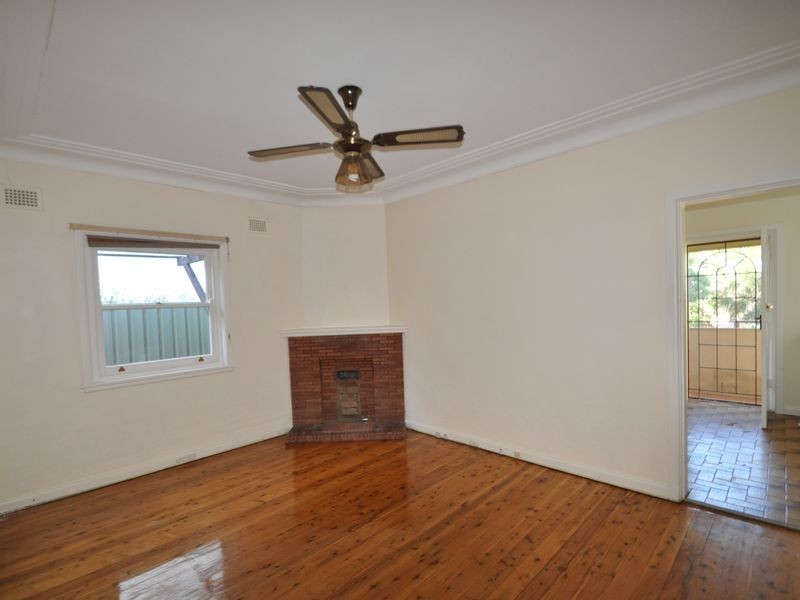 39 Undine Street, Russell Lea NSW 2046