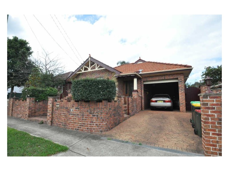 2c Courland Street, Five Dock NSW 2046