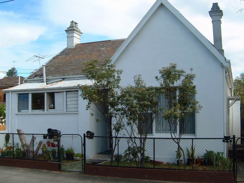 2/20 John St, Ashfield NSW 2131