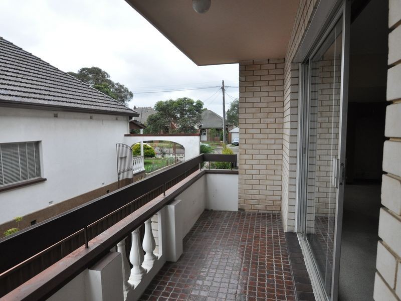 2/4 Stanton Road, Haberfield NSW 2045