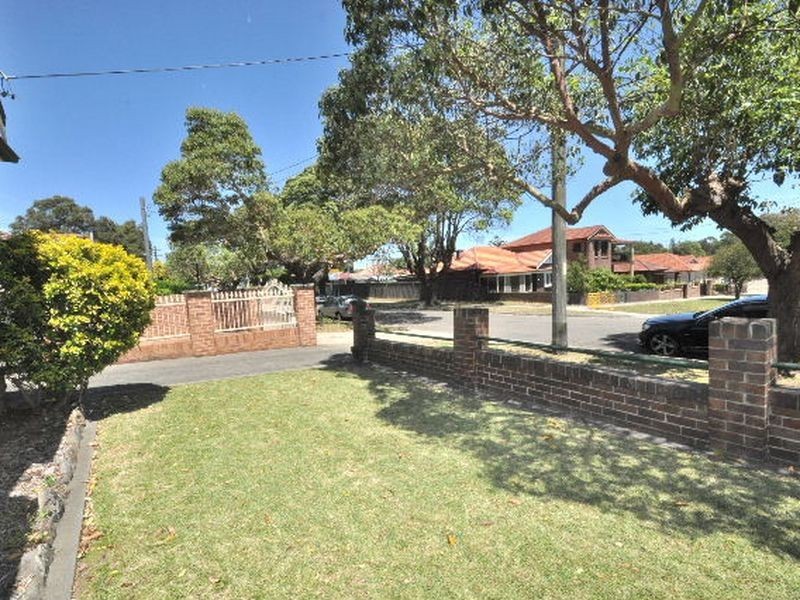 8 Walker Street, Canada Bay NSW 2046