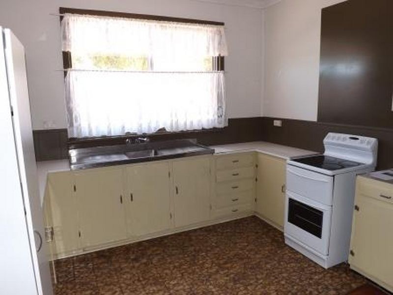 20 Hopetoun Ave, Northam WA 6401