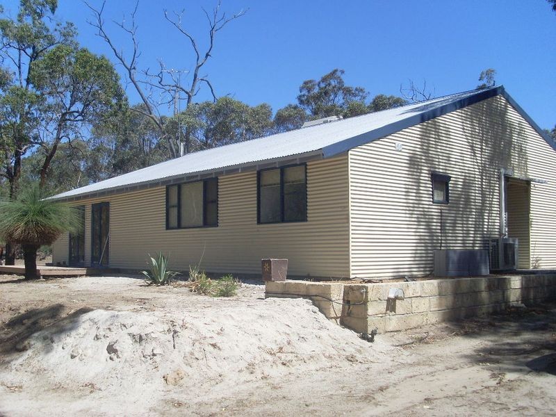 169 Tamma Road, Bakers Hill WA 6562