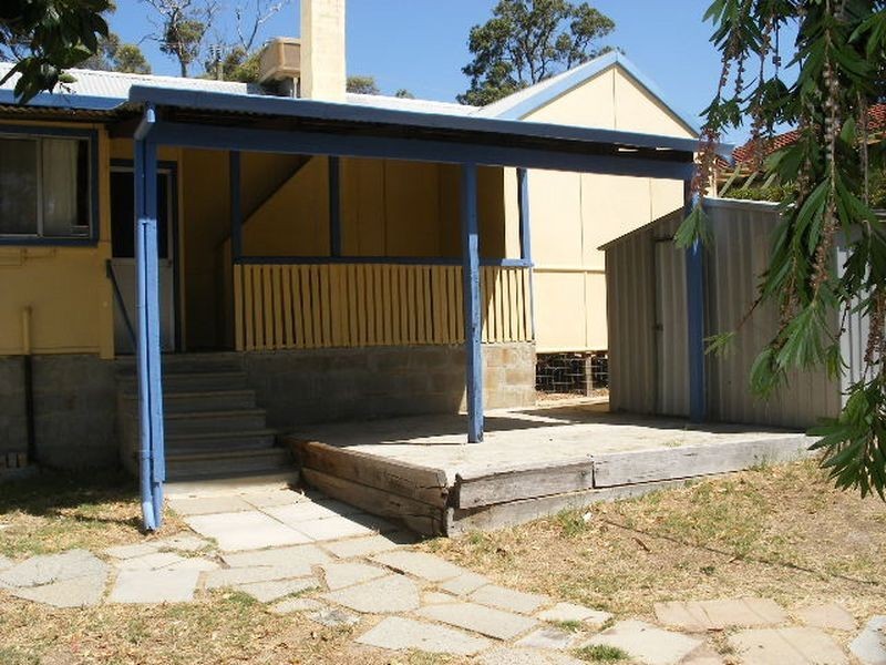 4 St George Street, Bakers Hill WA 6562