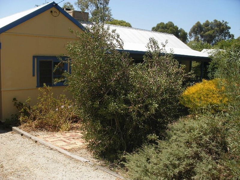 4 St George Street, Bakers Hill WA 6562