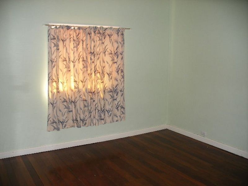 4 St George Street, Bakers Hill WA 6562