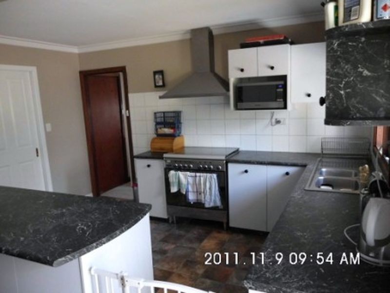 219 Tamma Rd, Bakers Hill WA 6562