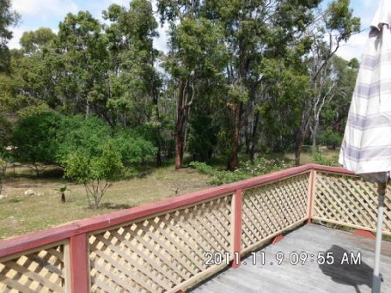 219 Tamma Rd, Bakers Hill WA 6562