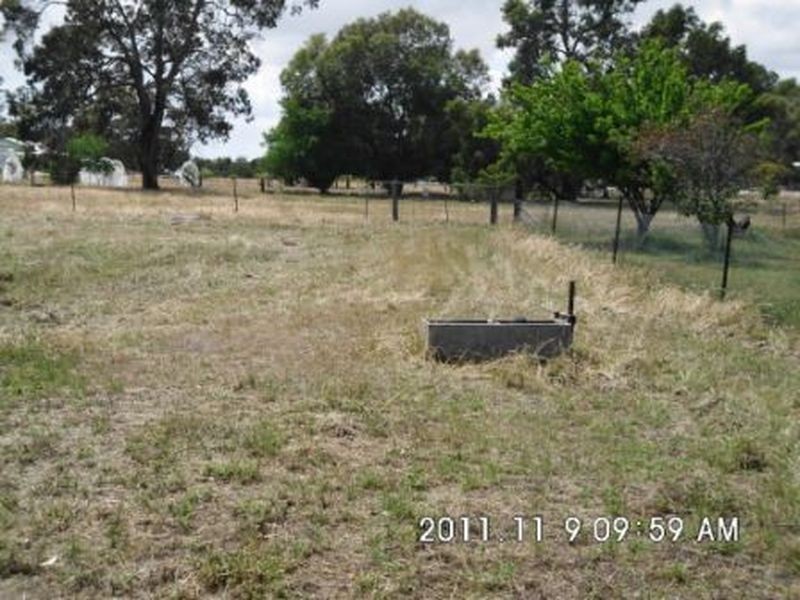 219 Tamma Rd, Bakers Hill WA 6562