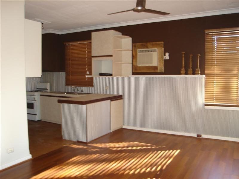 74 Connelly St, Kellerberrin WA 6410