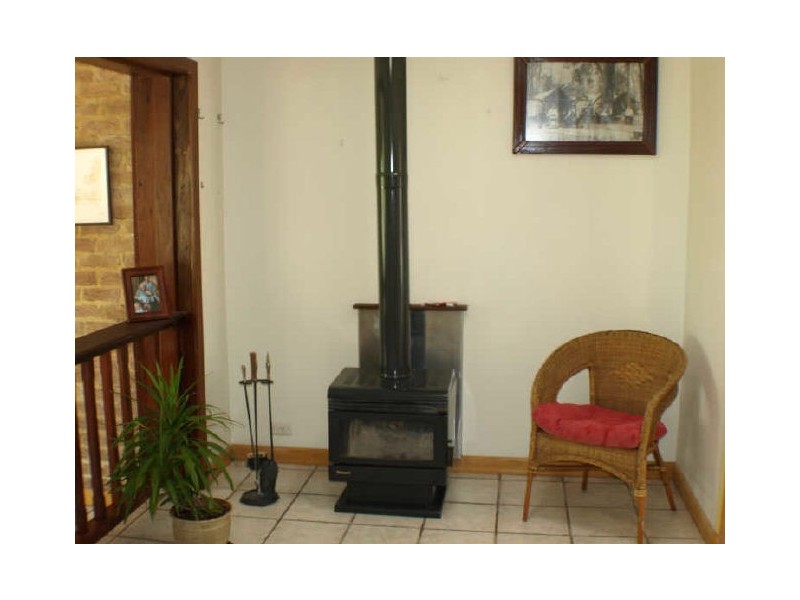 16 Berry Brow Road, Bakers Hill WA 6562