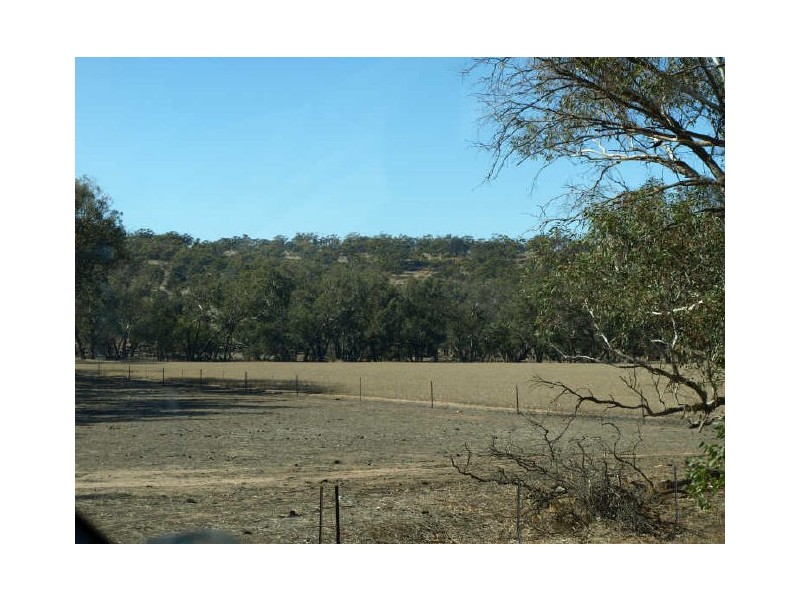 129 Spencers Brook Road, Clackline WA 6564