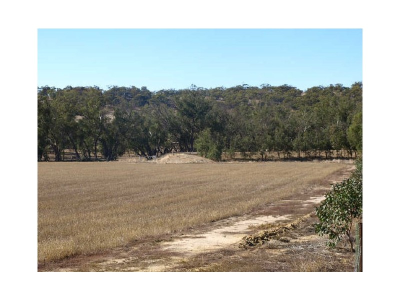 129 Spencers Brook Road, Clackline WA 6564