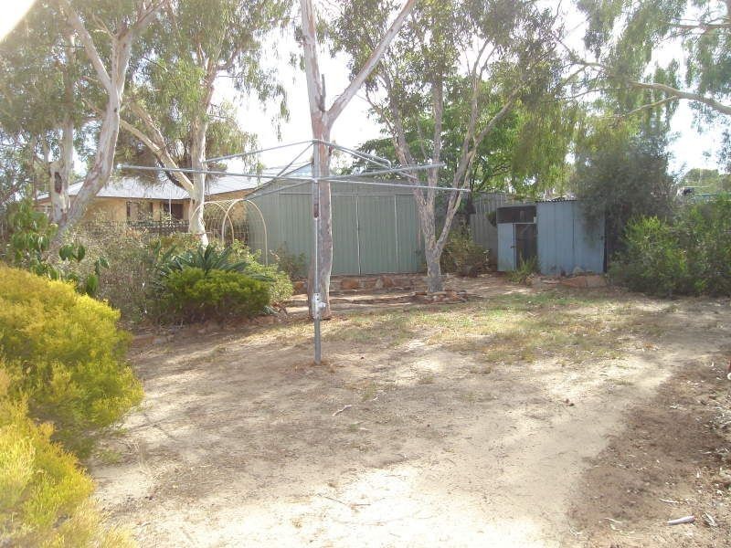 12 Clarkson Street, Northam WA 6401