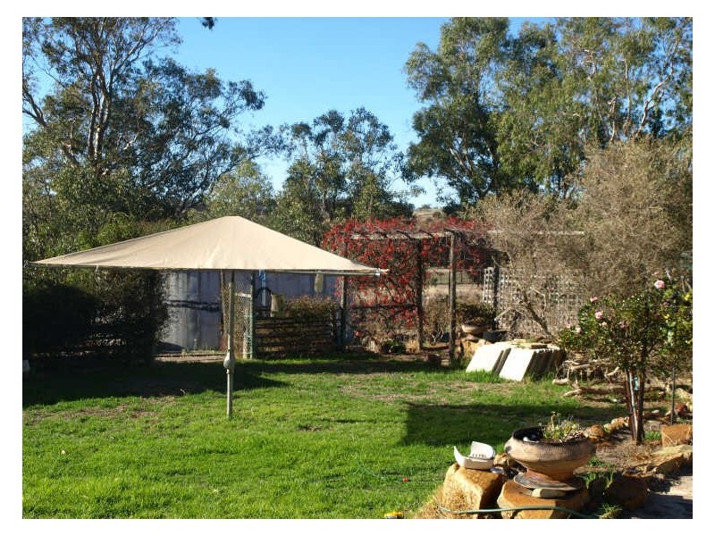 117 Gooch Road, Clackline WA 6564