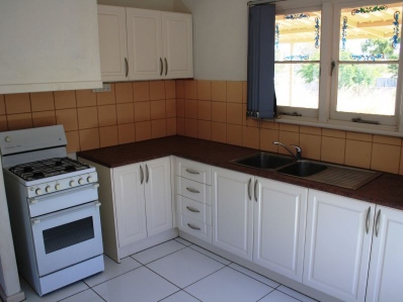 92 Newcastle Road, Northam WA 6401