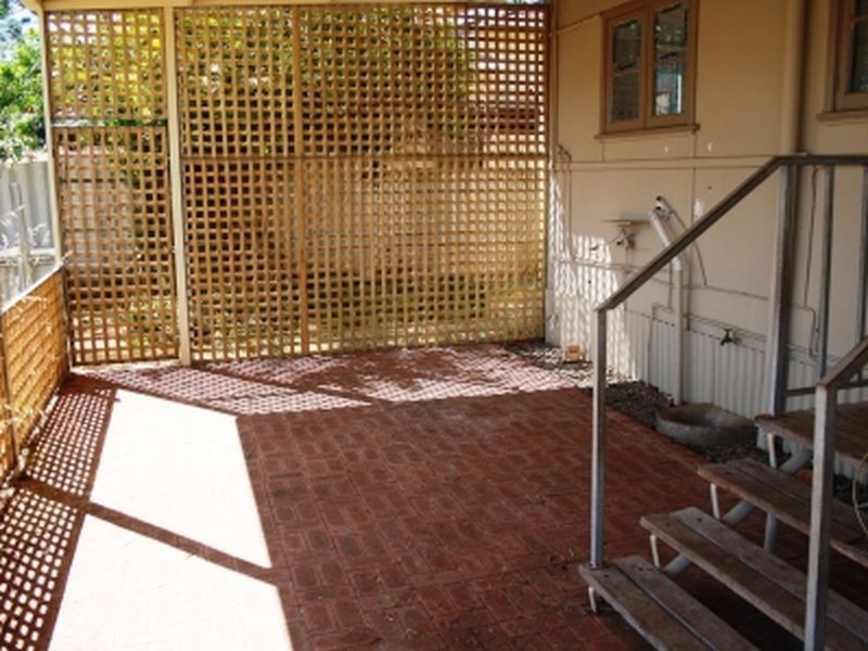 92 Newcastle Road, Northam WA 6401