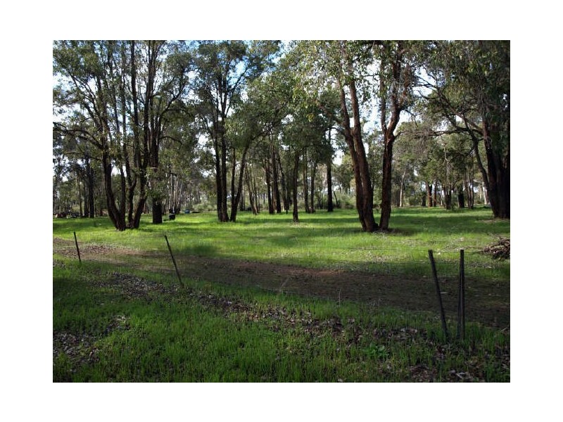 386 Refractory Road, Bakers Hill WA 6562