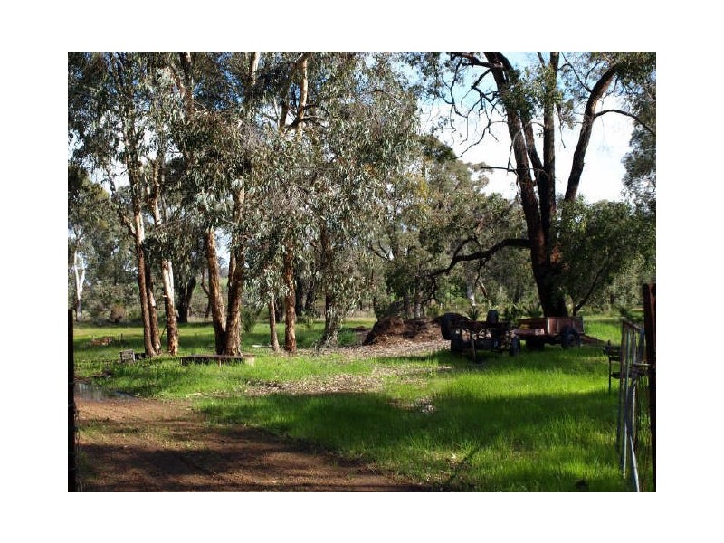 386 Refractory Road, Bakers Hill WA 6562