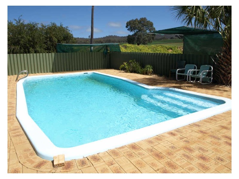 40 Norwood Road, Clackline WA 6564