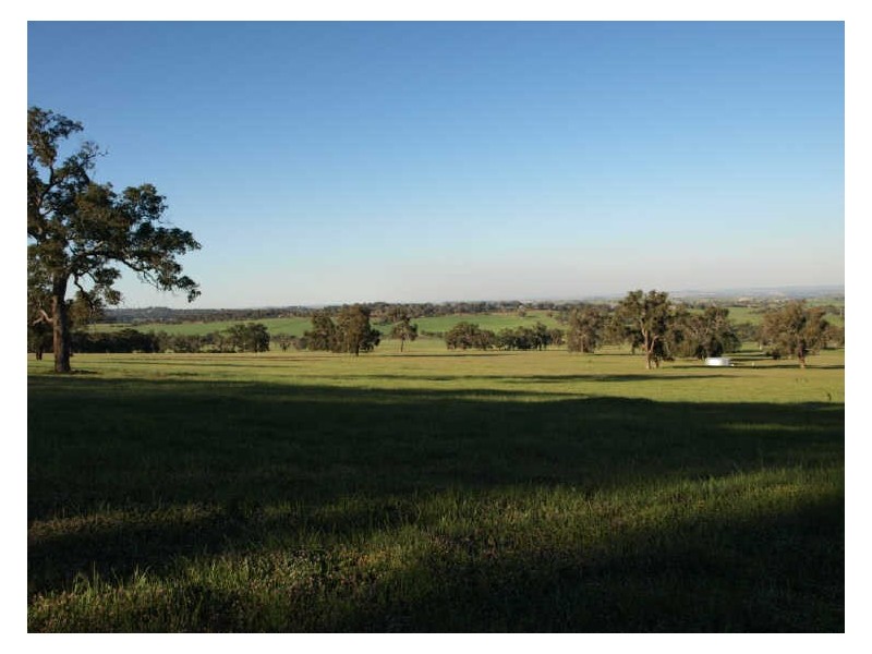 302 Smith Road, Clackline WA 6564