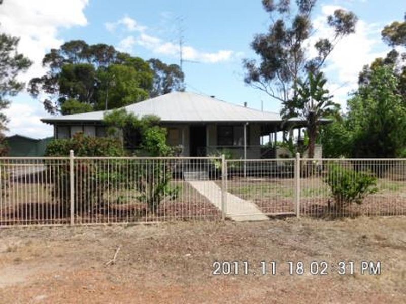 46 Hill Road, Bakers Hill WA 6562