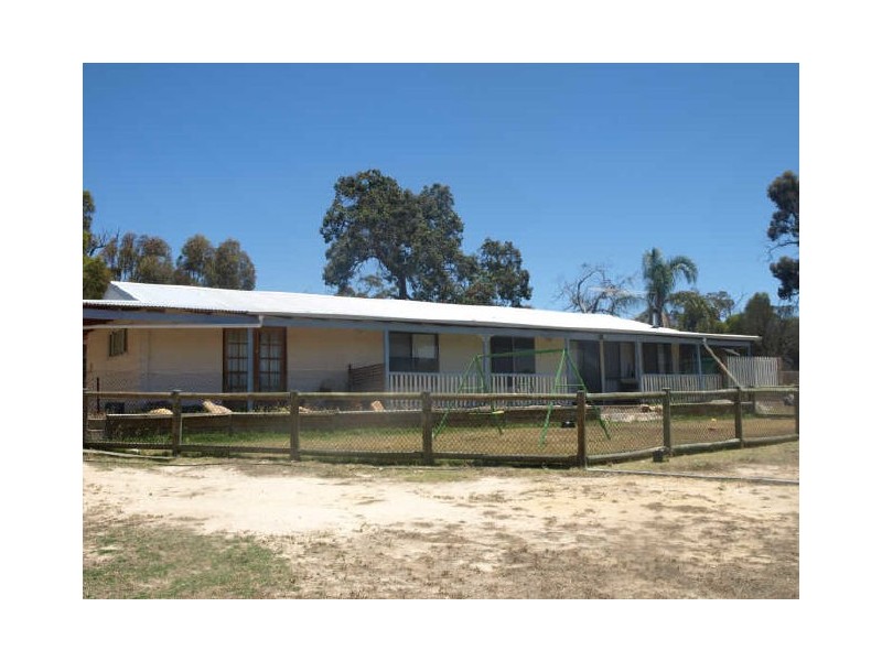 54 Moondyne Road, Clackline WA 6564