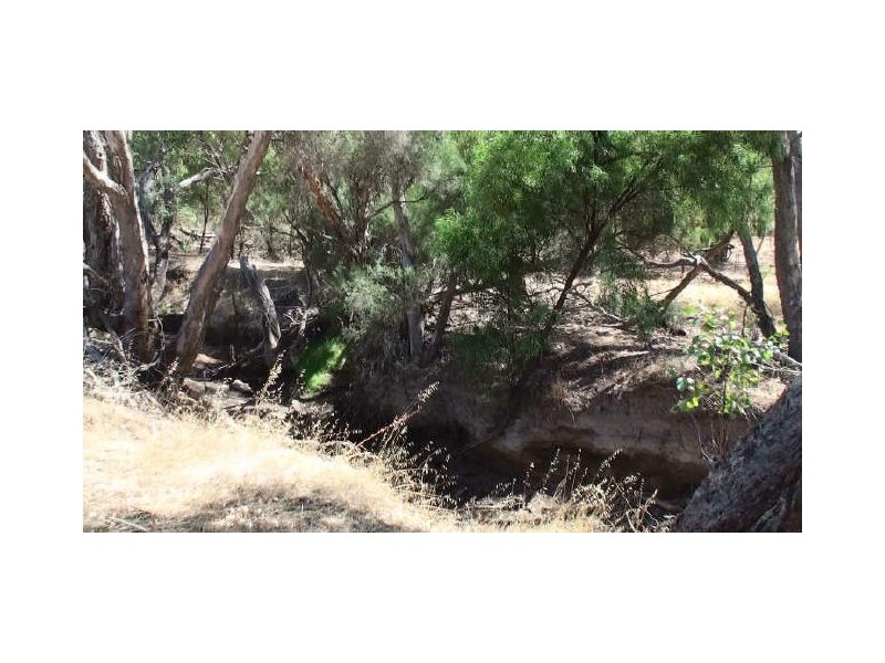 106 Spencers Brook Road, Clackline WA 6564