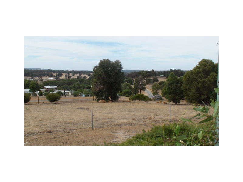 208 Almond Avenue, Bakers Hill WA 6562