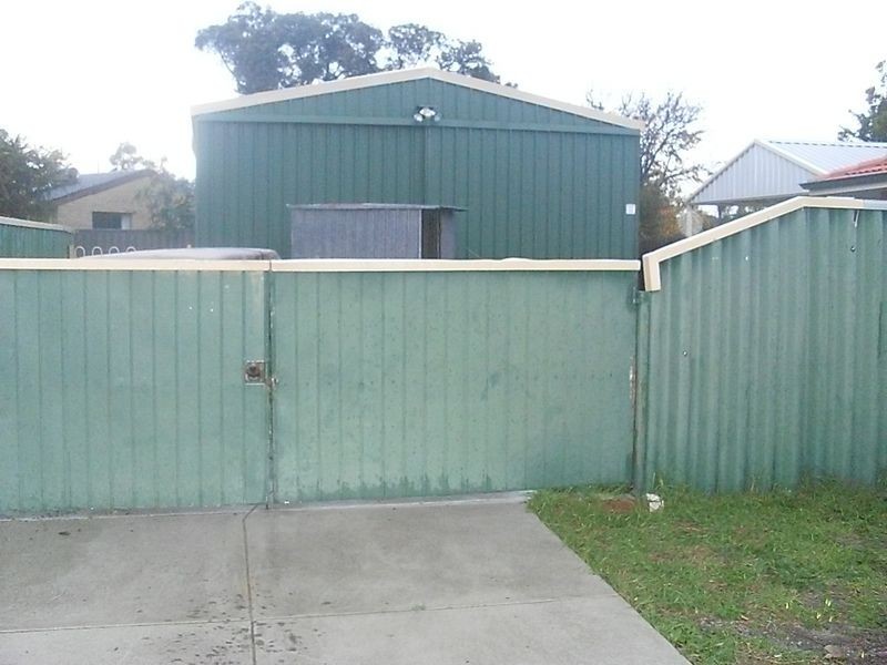 9 Watsonia Street, Maddington WA 6109