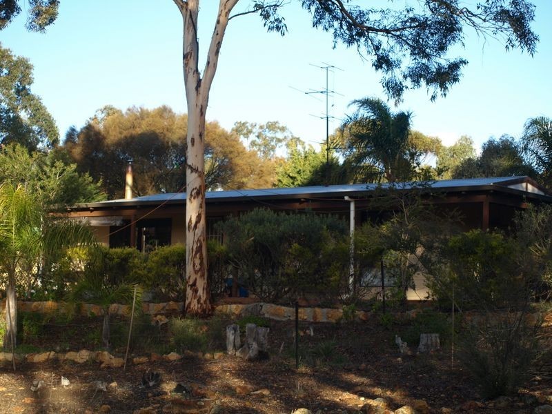 20 Raymond Court, Clackline WA 6564