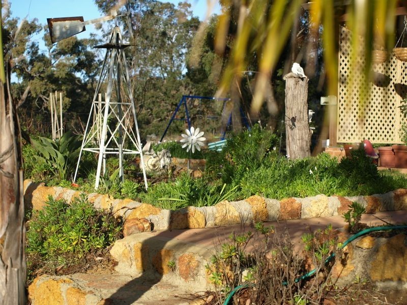 20 Raymond Court, Clackline WA 6564