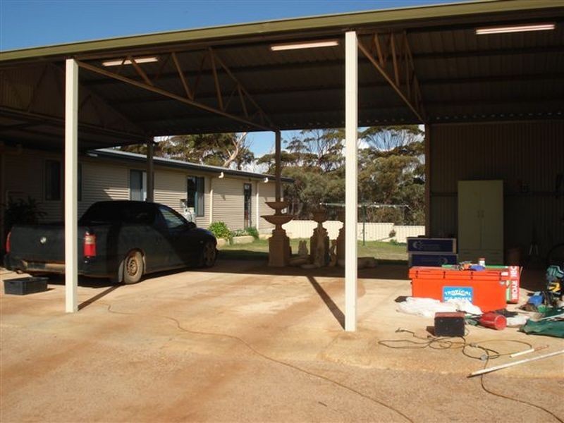 5/1292 Kondinin Hyden Road, Hyden WA 6359