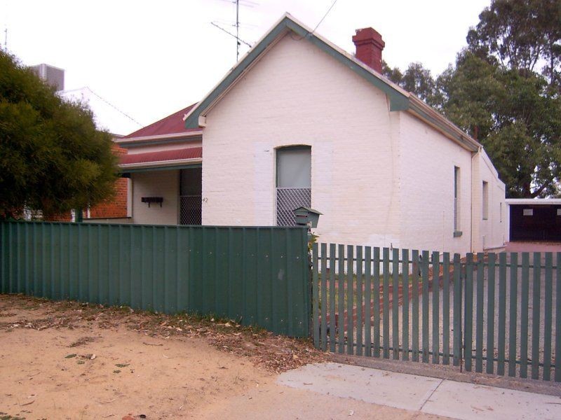 42 Chidlow Street, Northam WA 6401