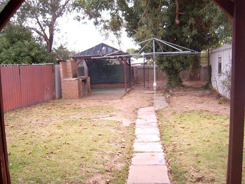 42 Chidlow Street, Northam WA 6401