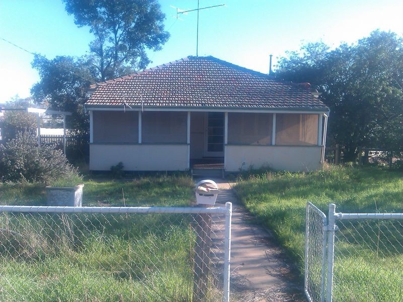 9 Wallarat Road, Northam WA 6401